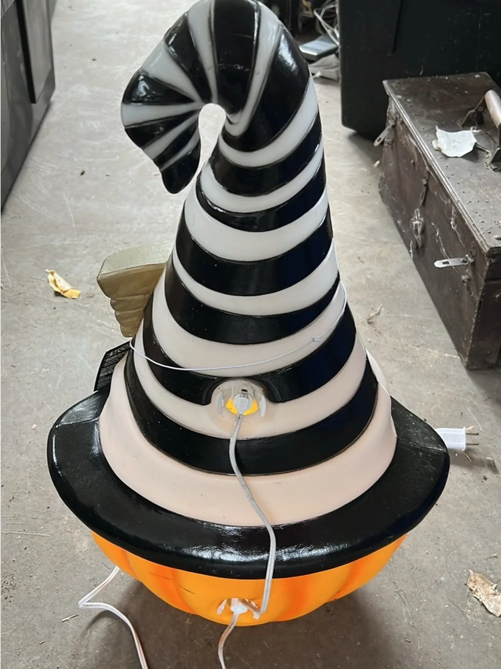 Gemmy pumpkin witch hat blow mold 23”